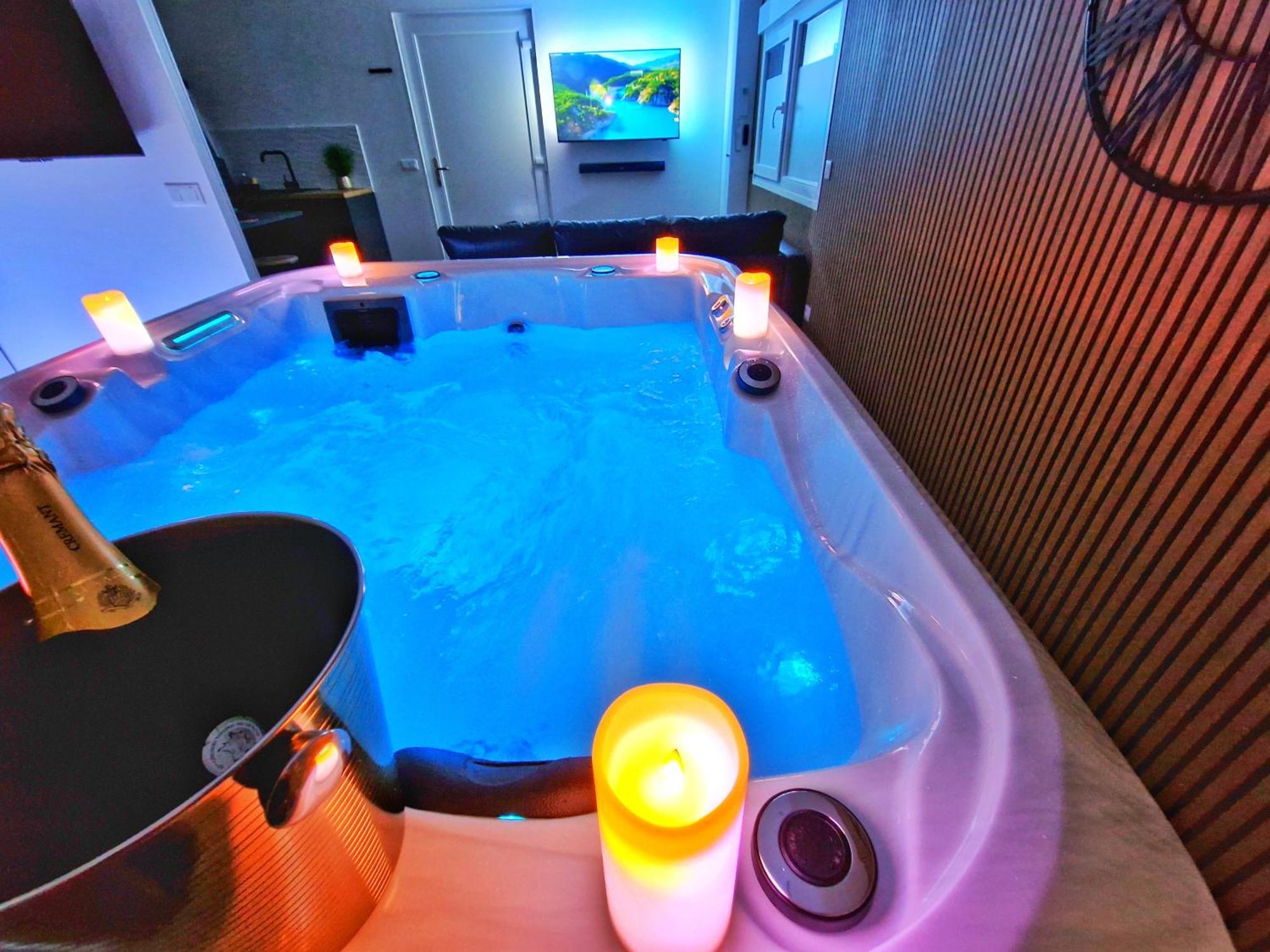 Relax Spa-4 Pers-Jacuzzi-Parking-Jardin-Clim-Colmar Muntzenheim Exterior foto